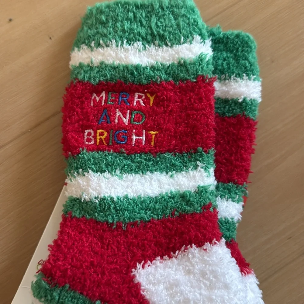 NWT BUNDLE OF FUZZY WARM HOLIDAY CHRISTMAS WINTER SOCKS FOR ADULTS & CHILDREN